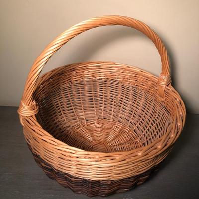 LOT 91D: Home Decor Baskets & Decorative Waste Bins