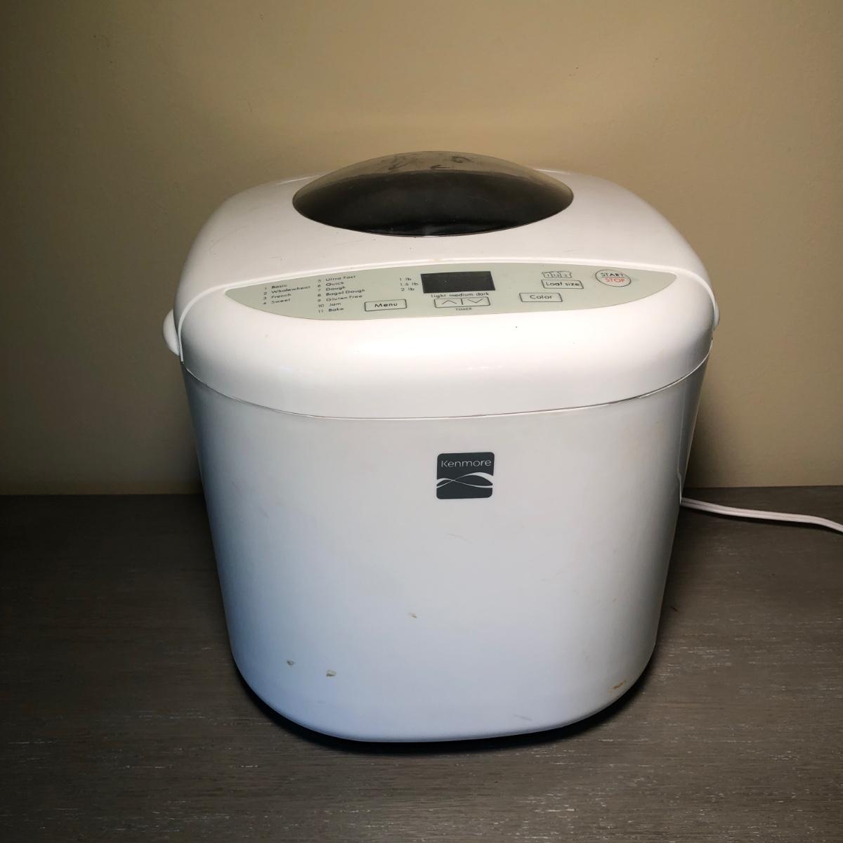 LOT 92D Kenmore Bread Maker Model 100.297202010