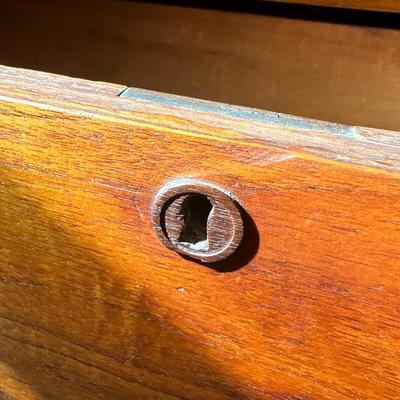 LOT 102X: Antique Wooden Dresser
