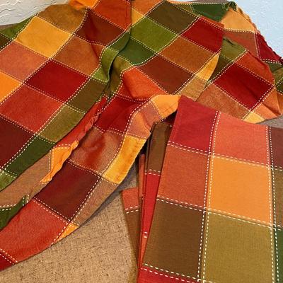 Fall themed table linens