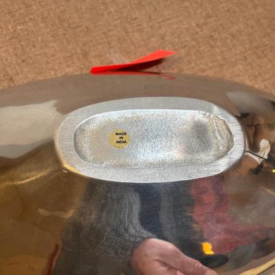 Polished oval aluminum bowl