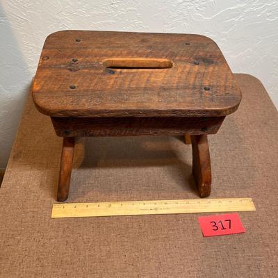 Cute primitive foot stool