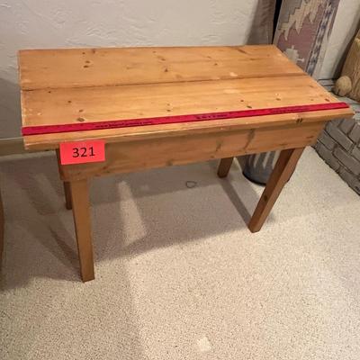 Pine table