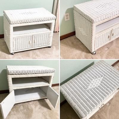 HENRY LINK ~ Five (5) Piece Wicker Queen / Full Bedroom Suite ~ *Read Details