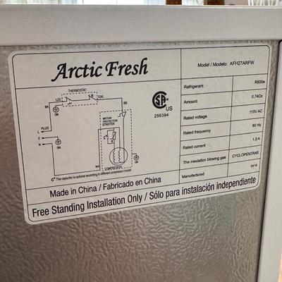 ARCTIC FRESH ~ Mini Fridge