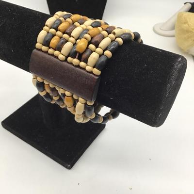 Beaded bulky brown bracelet