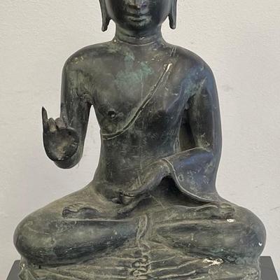 Antique Bronze Sitting Buddha