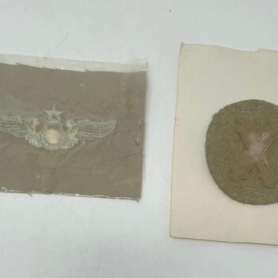 WWII Wing bomb cloth embroidered in Khaki and WWI US Military Army field artillery patch