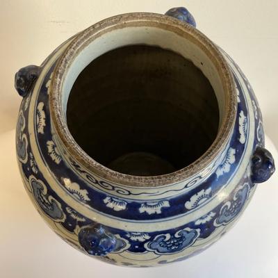 Antique Chinese Blue and White Vase