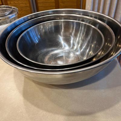 K91- Stainless steel bowls (3)