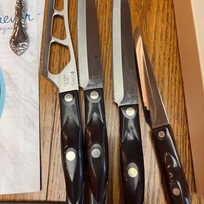 K102- Cutco knives, spoons