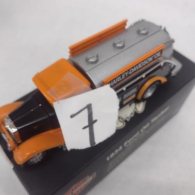 Harley-Davidson 1934 Oil Tanker Die Cast with Box (#7)