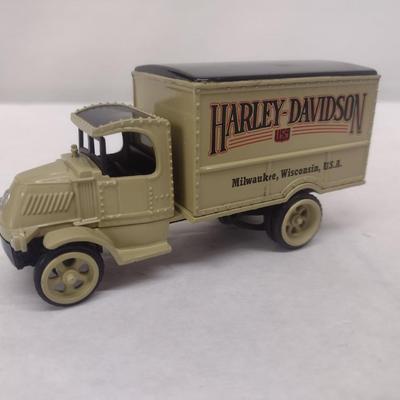 Harley-Davidson 1926 Mack Delivery Truck Die Cast Coin Bank with Box (#11)