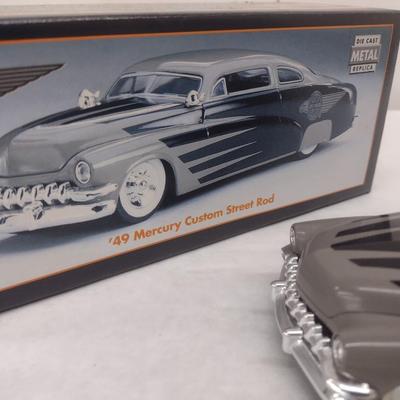 Harley-Davidson 1939 Mercury Custon Street Rod Die Cast Coin Bank with Box (#14)