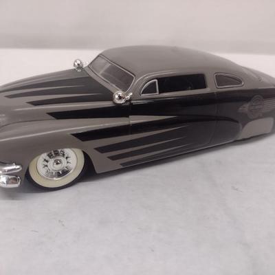 Harley-Davidson 1939 Mercury Custon Street Rod Die Cast Coin Bank with Box (#14)