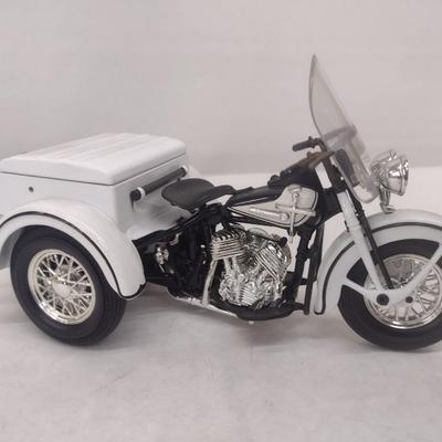 Harley-Davidson 1947 Police Servi-Car Motorcycle Die Cast Coin Bank with Box (#15)