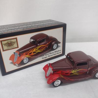 Harley-Davidson 1934 3-Window Coupe Die Cast Coin Bank with Box (#16)