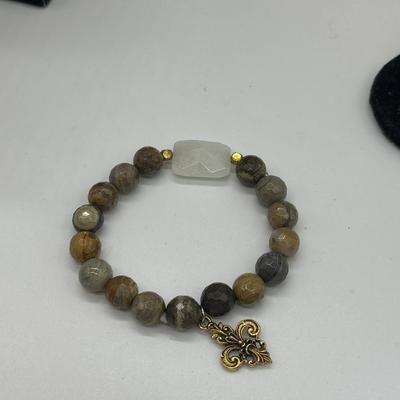 Beaded design bracelet