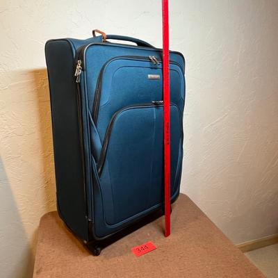 Samsonite suit case