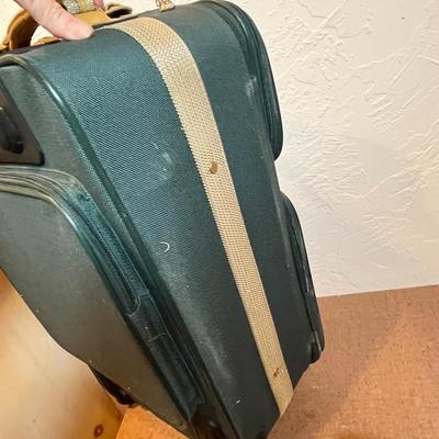 Vintage luggage set