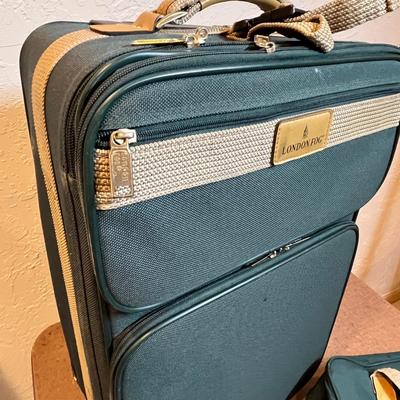 Vintage luggage set