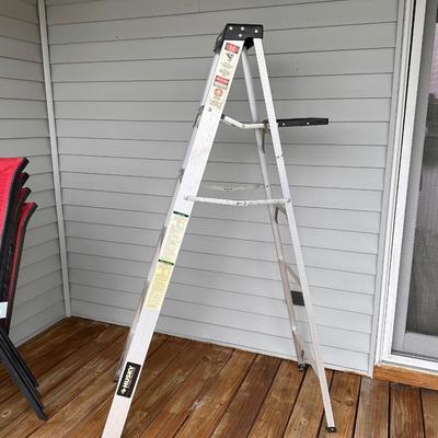 HUSKY ~ 6 Ft Aluminum Ladder