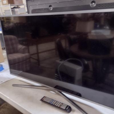 Samsung Flat Screen Television- Approx 39"- Item is in Working Condition