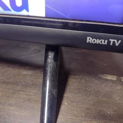 TCL Roku TV Flat Screen Television- Approx 31"- Item is in Working Condition- Model 32S327