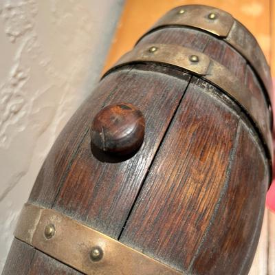 Oak barrel decanter