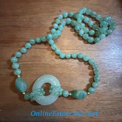 GREEN BEADED NECKLACE