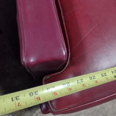 Vintage Red Leather Sitting Chair