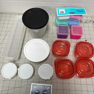 Various Size Storage Containers (15 Items)
