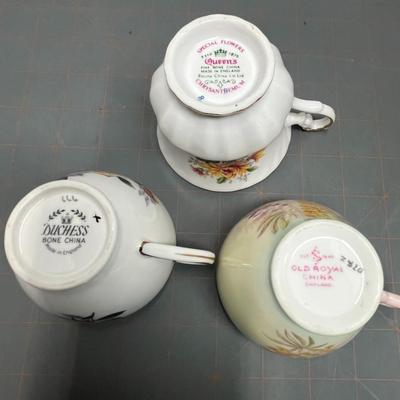 Set of 3 Floral Designed Tea Cup & Saucer