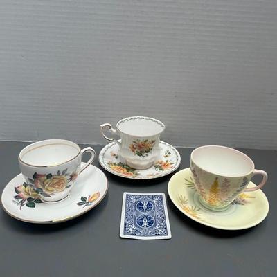 Set of 3 Floral Designed Tea Cup & Saucer