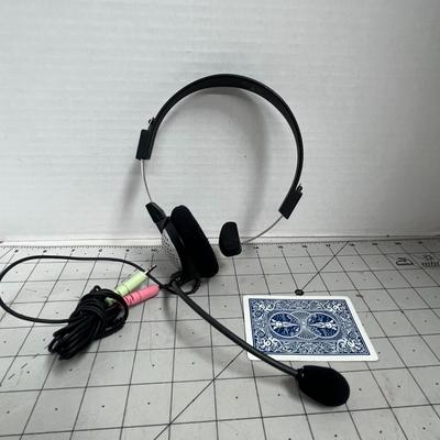 3 Different Multimedia Headsets