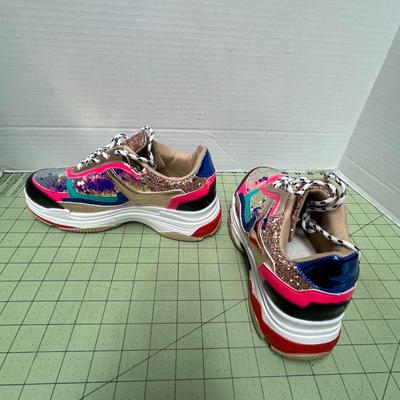 Women's multicolor sneakers