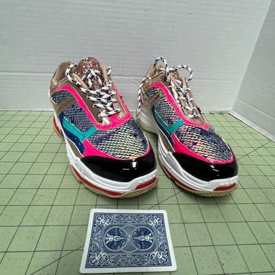 Women's multicolor sneakers
