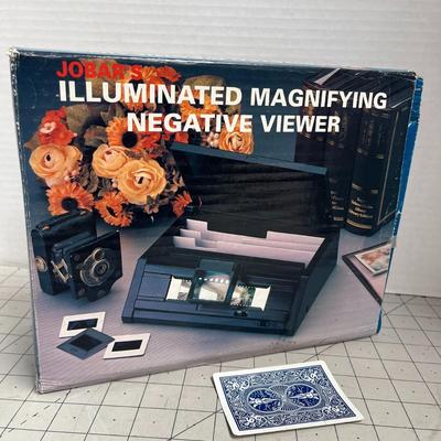 Jobarâ€™s Illuminated Battery Powered Magnifying Negative Viewer