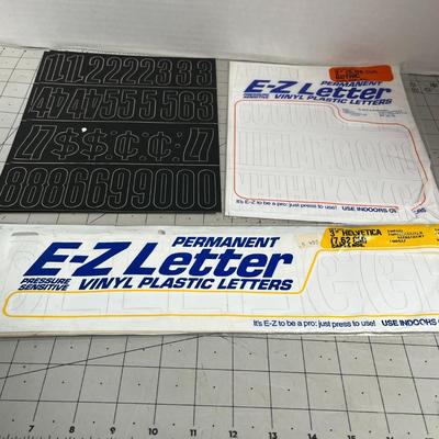 PERMANENT E-Z Letter VINYL PLASTIC LETTERS. 