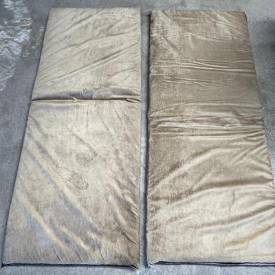 2 Set of Cream Color Mats
