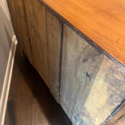 Antique Four Dovetailed Drawer Chest of Drawers (LR-MG)