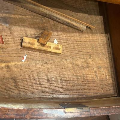 Antique Four Dovetailed Drawer Chest of Drawers (LR-MG)