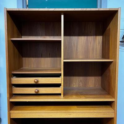 614 Mid Century Bookshelf/Storage