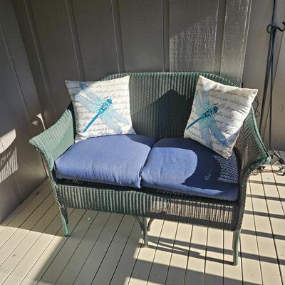 Outdoor Sofa, Coffee Table and Cushions (D-DW)