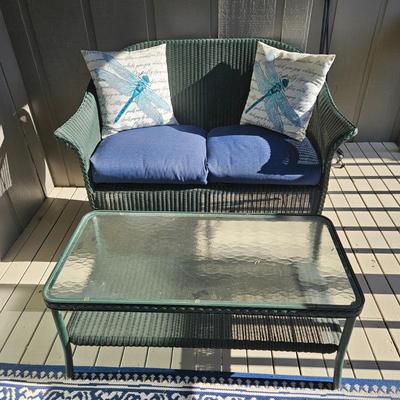 Outdoor Sofa, Coffee Table and Cushions (D-DW)
