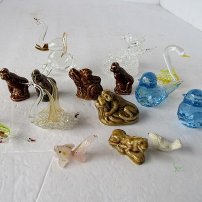 Lot of Miniature Vintage Glass and Wade Animals and Plastic Birds