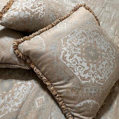 CROSCILL ~ King Comforter Set & Matching Curtains