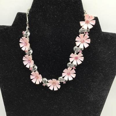 Vintage Lisner pink necklace