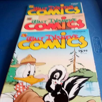 LOT 4 THREE WALT DISNEY COMIC BOOKS