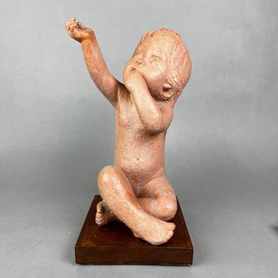 649 Vintage Austin Productions Baby Sculpture